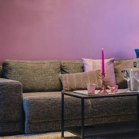 For Special Getaway Nea פולה