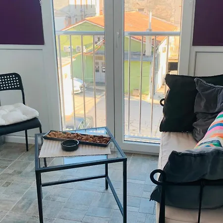 For Special Getaway Nea פולה